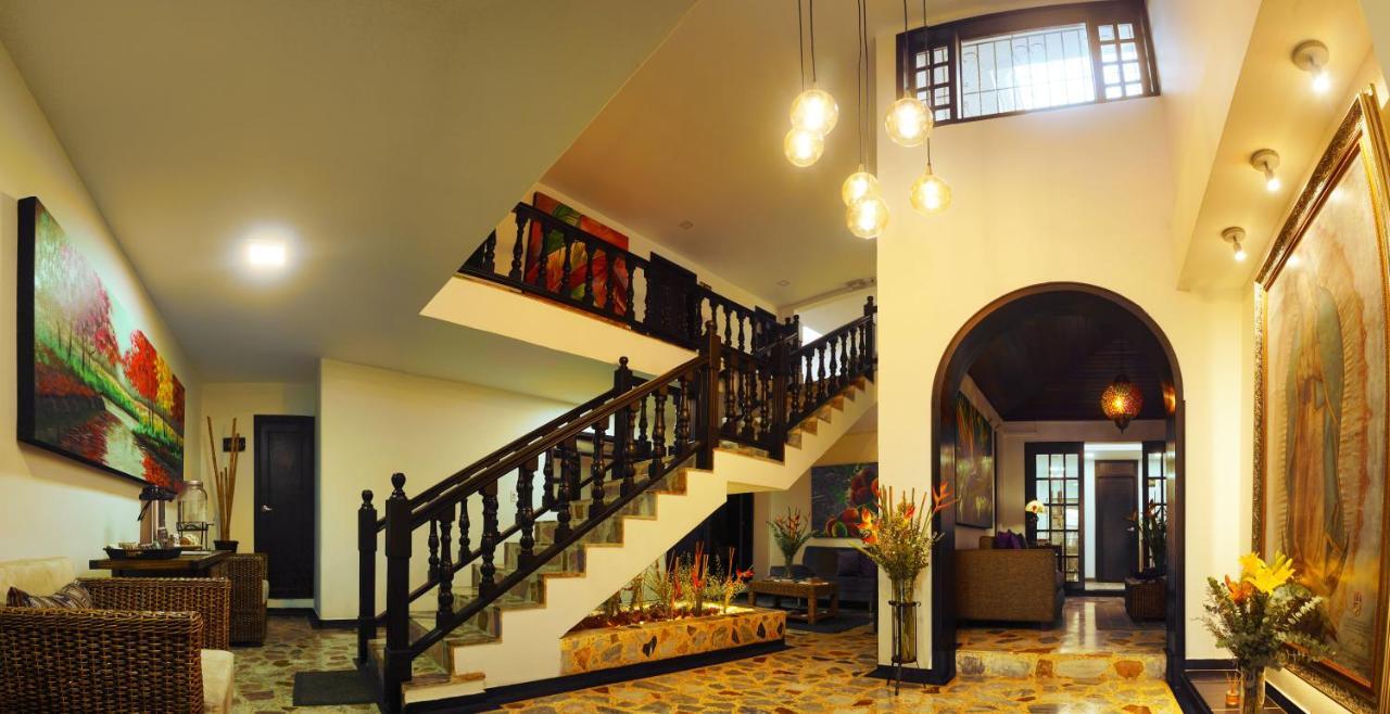 Hotel Alamos Del Parque بيريرا المظهر الخارجي الصورة